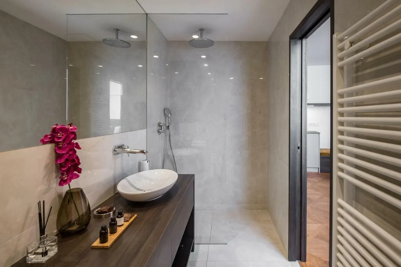 アパート Exclusive Old Town Residence Near Charles Bridge プラハ チェコ