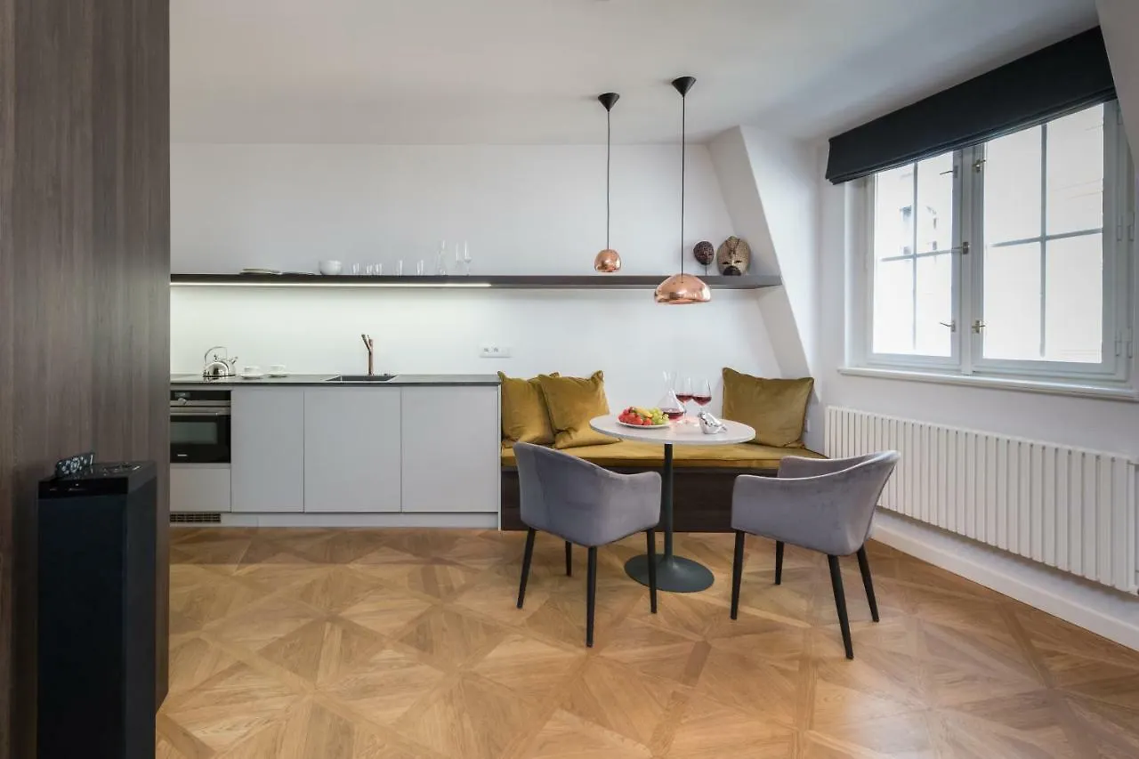 Exclusive Old Town Residence Near Charles Bridge Prague